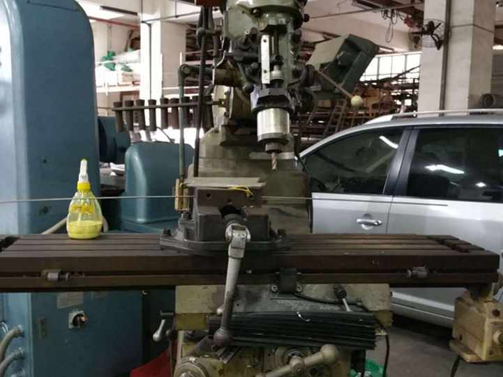 Universal Rocker Milling Equipment
